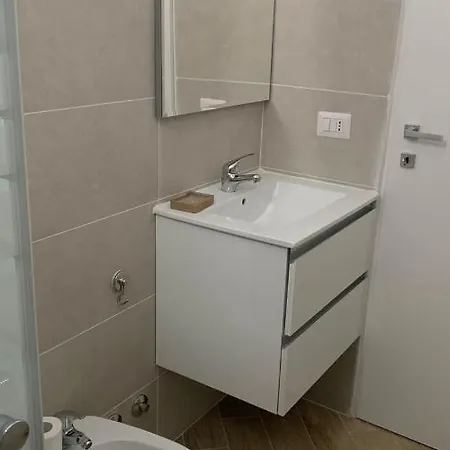 לינה וארוחת בוקר Maison Sion מילאנו