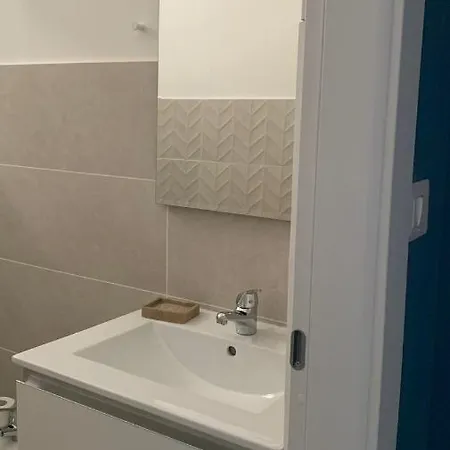 לינה וארוחת בוקר Maison Sion מילאנו